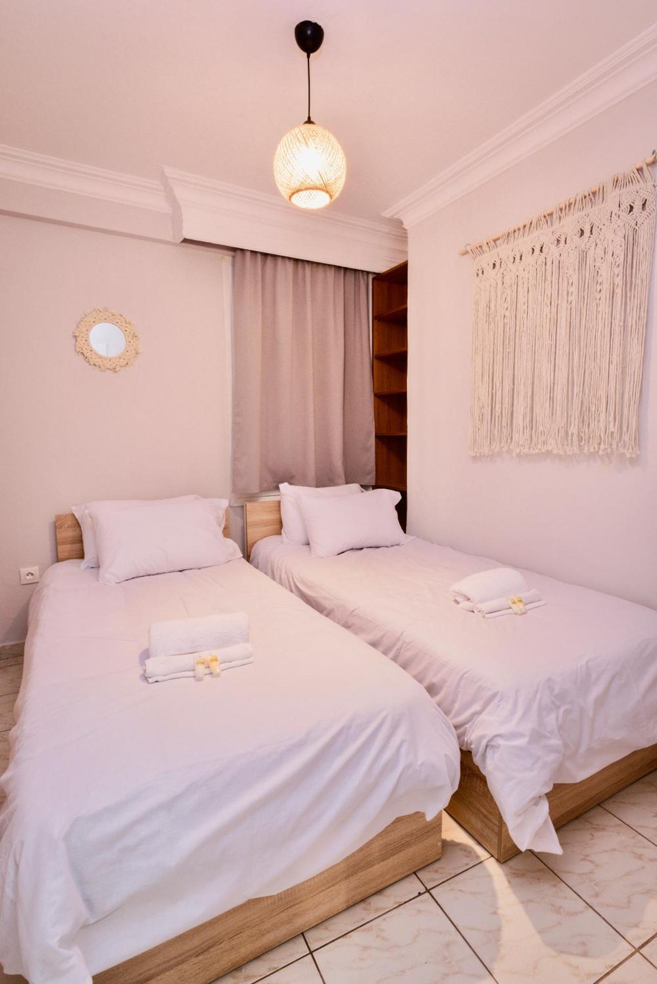Stylish Apt W Jacuzzi, 5 Min To White Tower سالونيك المظهر الخارجي الصورة
