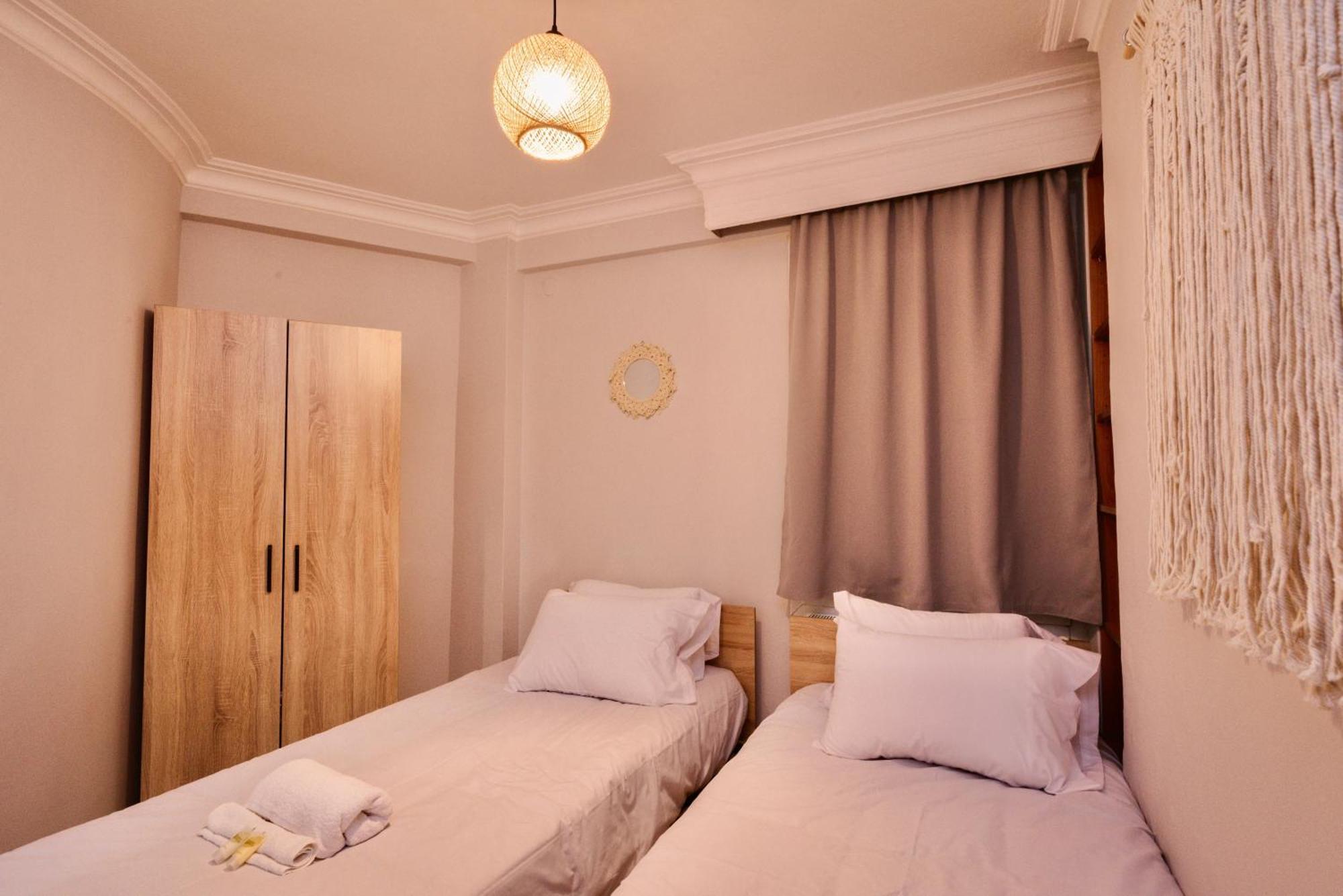 Stylish Apt W Jacuzzi, 5 Min To White Tower سالونيك المظهر الخارجي الصورة