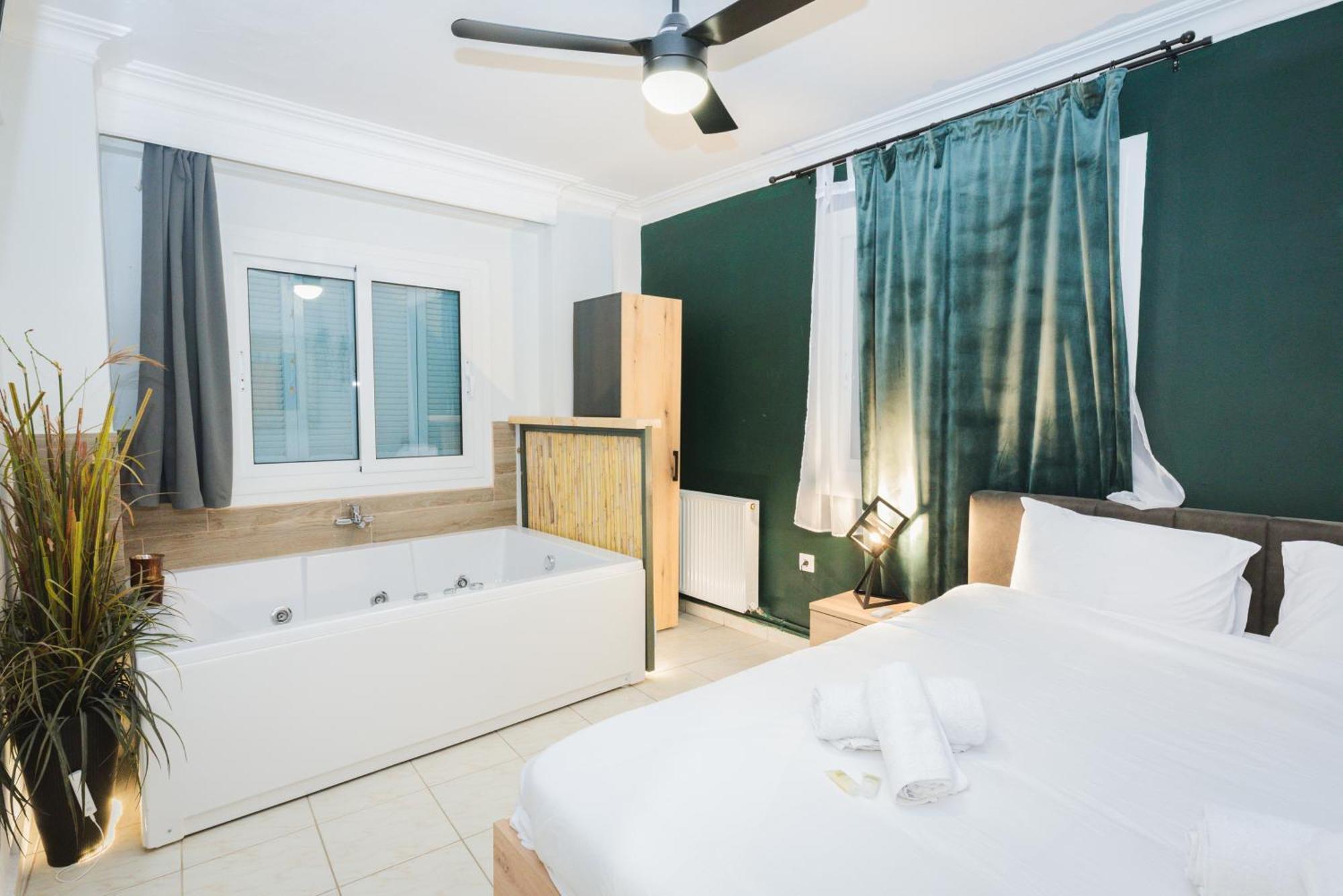 Stylish Apt W Jacuzzi, 5 Min To White Tower سالونيك المظهر الخارجي الصورة