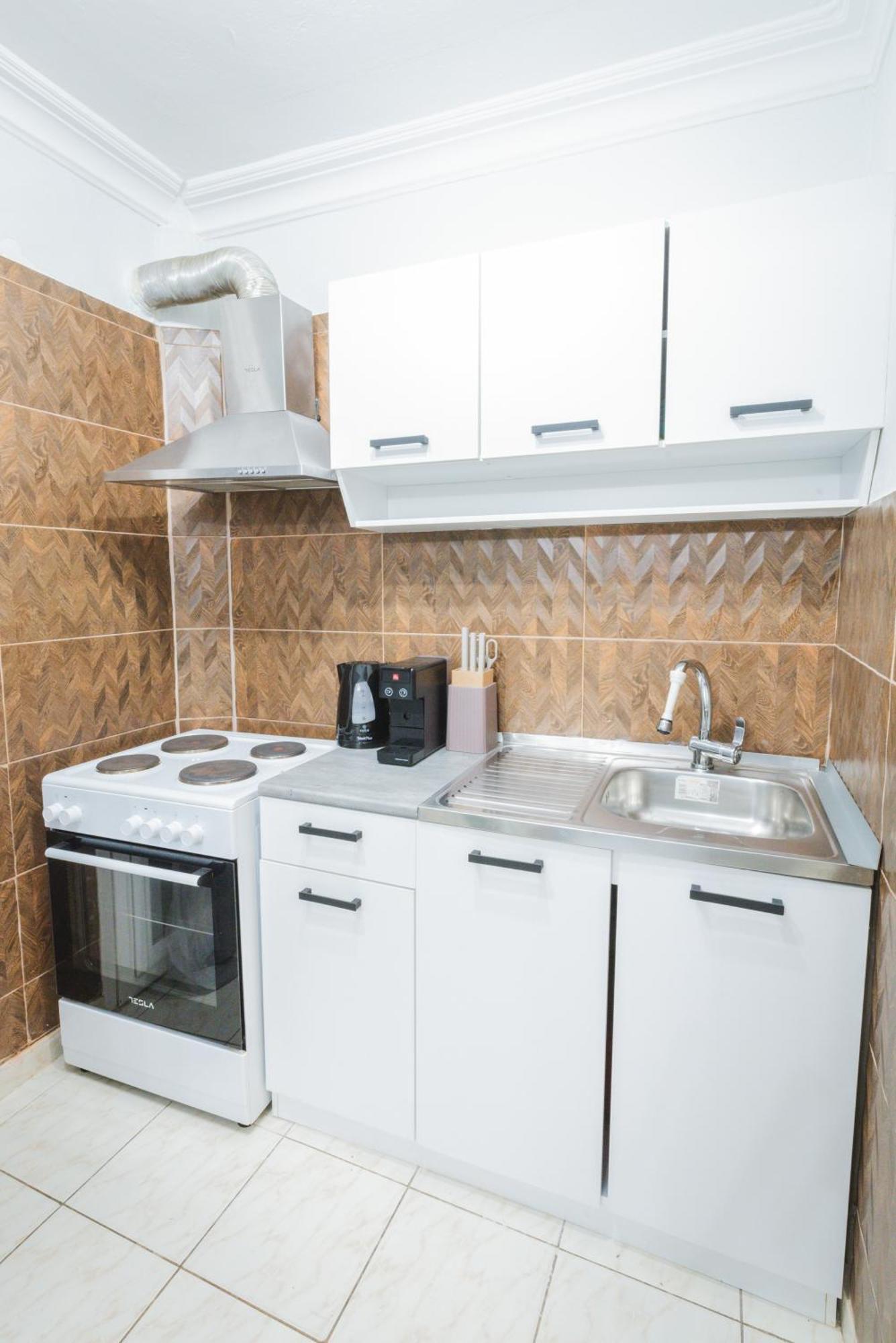 Stylish Apt W Jacuzzi, 5 Min To White Tower سالونيك المظهر الخارجي الصورة