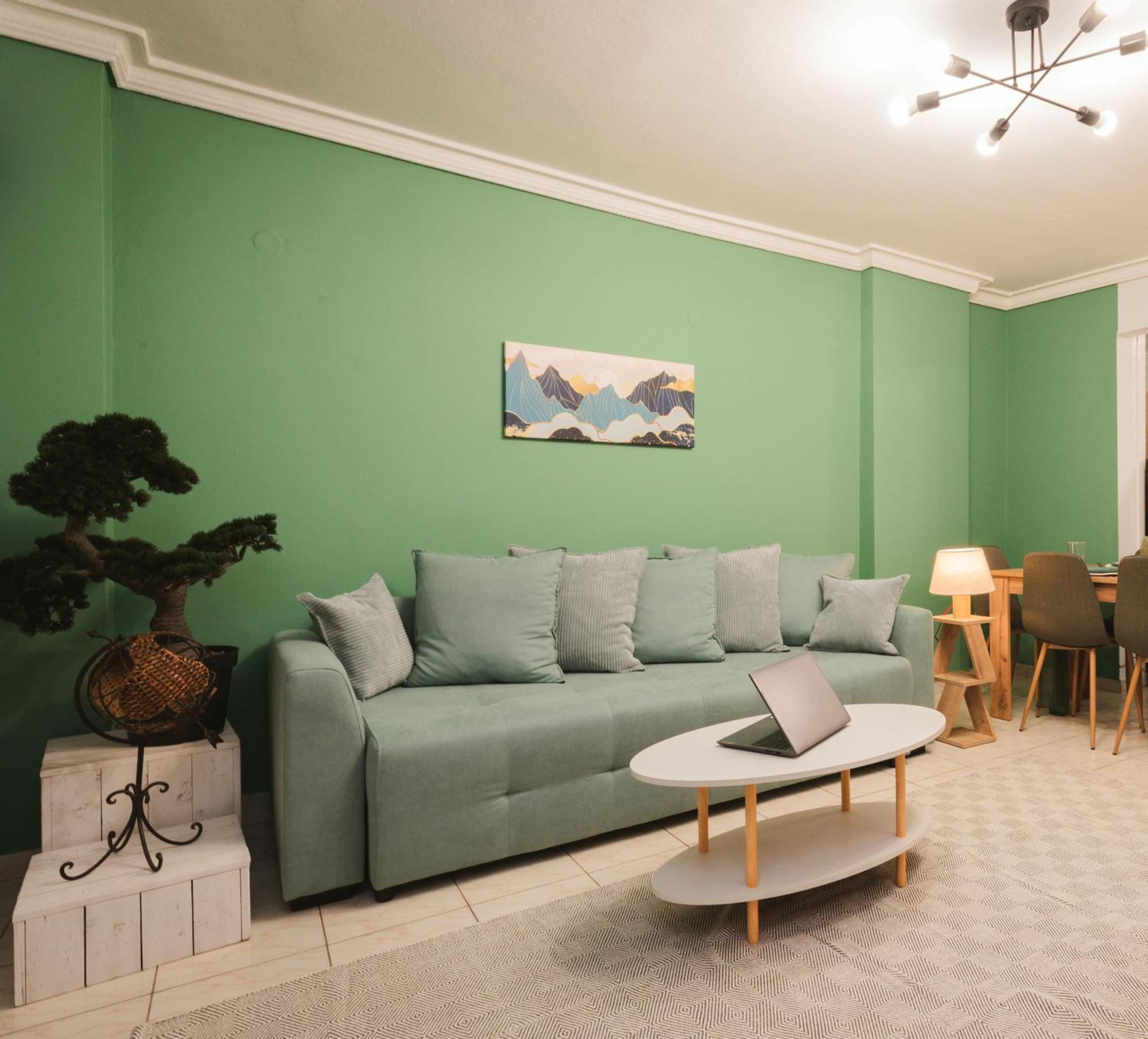 Stylish Apt W Jacuzzi, 5 Min To White Tower سالونيك المظهر الخارجي الصورة